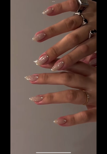 Short Stiletto Super Shining Glitter Nails